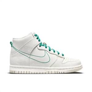 NEW NIKE boy's dunk high sneakers in first use sail